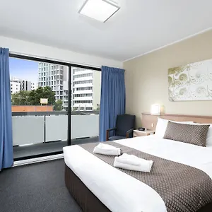 *** Motel The Metropolitan Spring Hill Australien